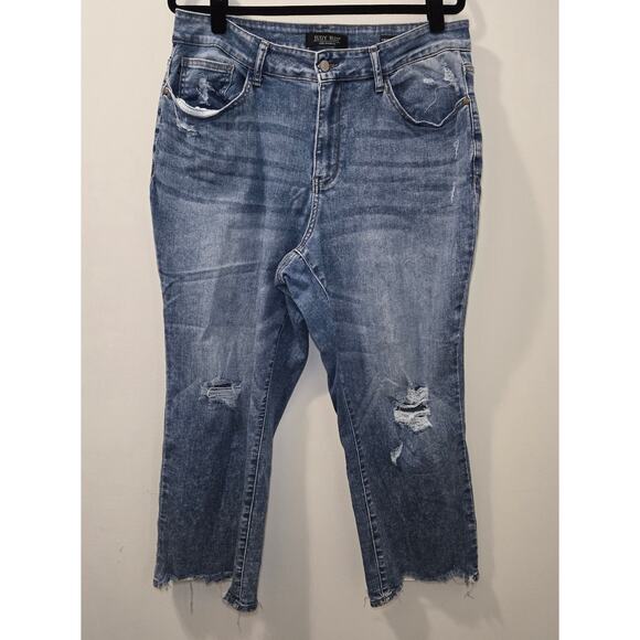 Judy Blue "Short On Time" Cropped Bootcut Distressed Jeans Size 18W - Picture 1 of 7